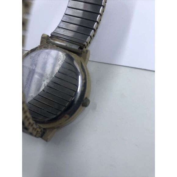 Isaac Mizrahi Watch Women 38mm Leopard Print Stretch Band. Needs Battery - Picture 13 of 14